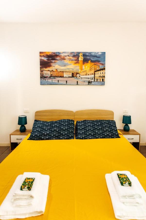 Casa R&R *10' A Piedi Da Piazza Del Campo*! Apartman Siena Kültér fotó